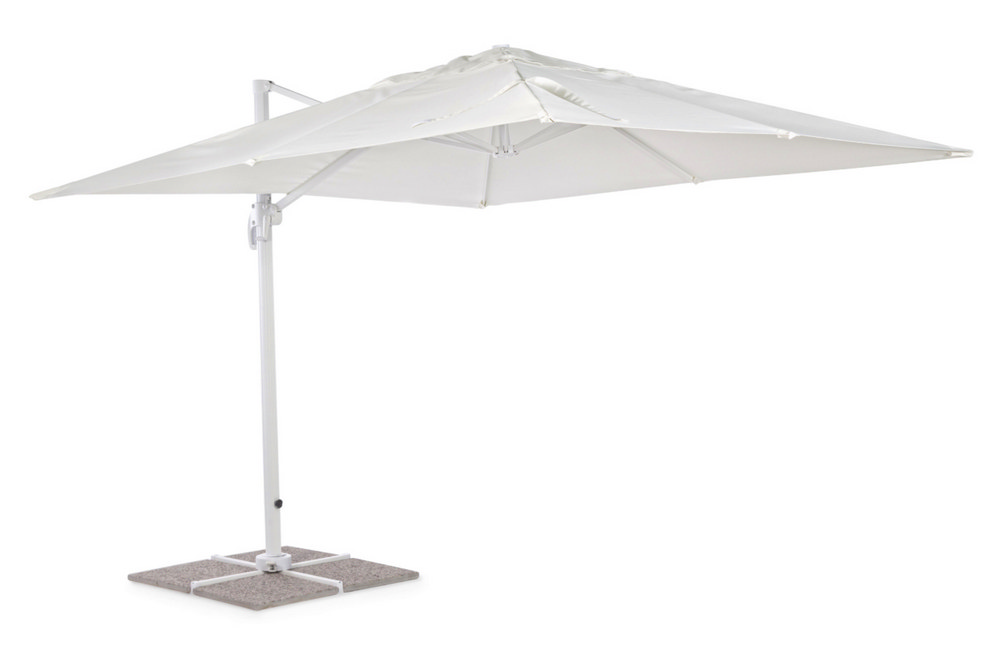 Sun umbrella rental in Milan Italy